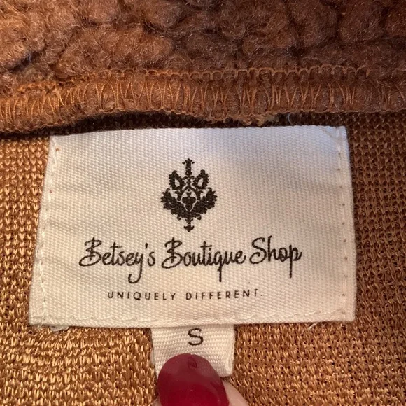 Betsy's Boutique Pull Over Top , Brown, Size Small - Picture 9 of 12